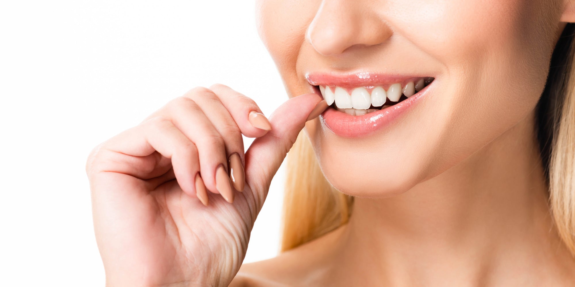 Water Flossing vs. String Floss: Which One Should You Adopt for Better Oral Health?
